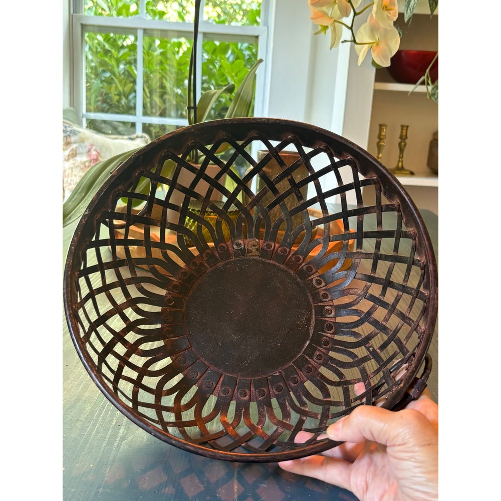 VTG Woven Metal Basket Bronze Copper Patina Round Fruit Bowl Ring Handle - Picture 4 of 8
